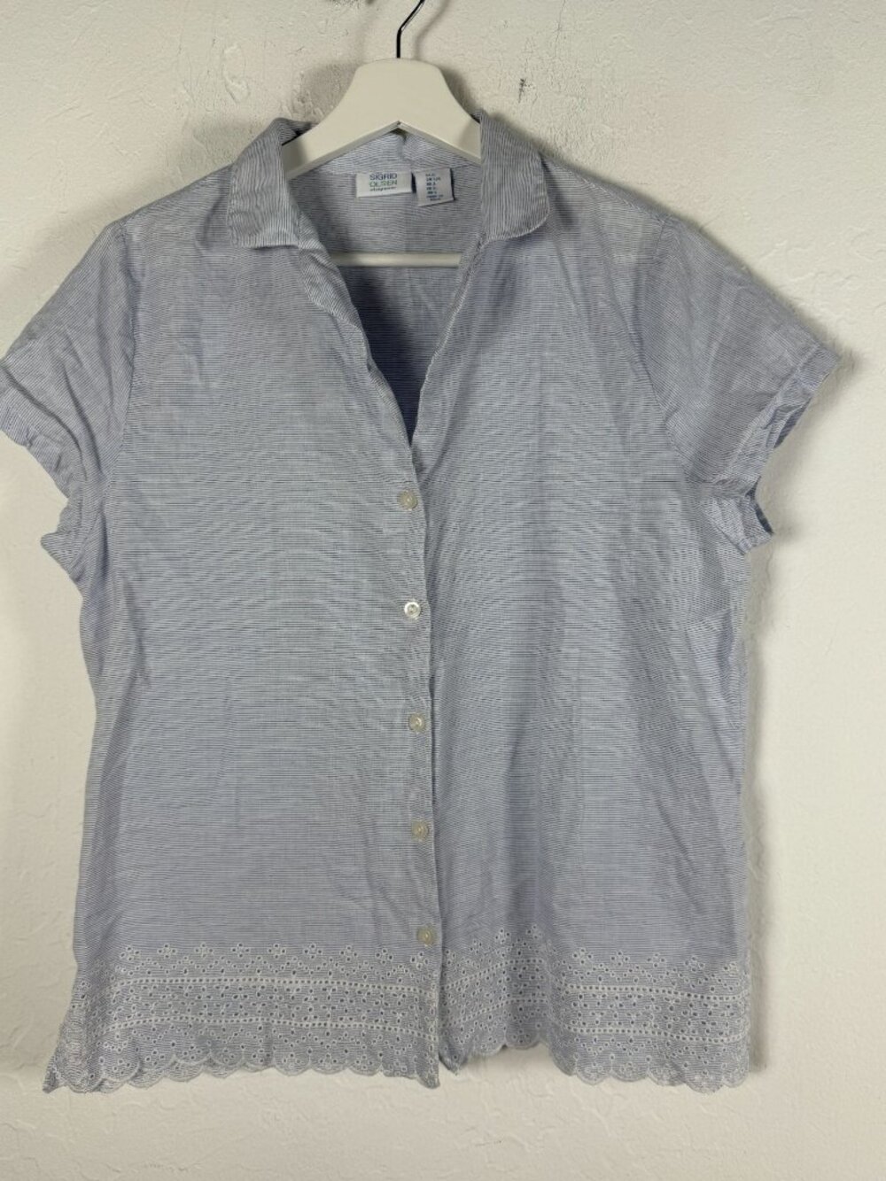Sigrid Olsen Women Blue Pinstripe Cotton Button Up Sleep Shirt Eyelet Trim Large